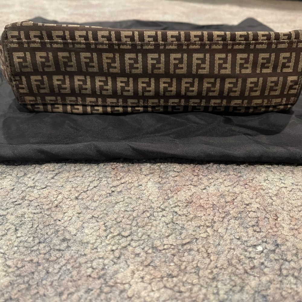 Fendi Canvas - Picture 2 of 2